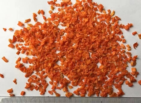 High quality dehydrated carrot granules 5*5mm